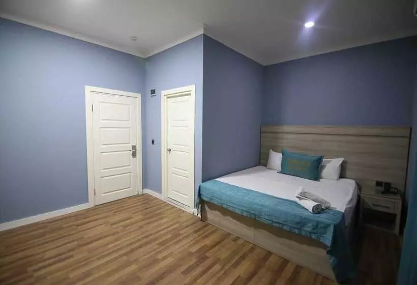 هتل Empire Business Baku