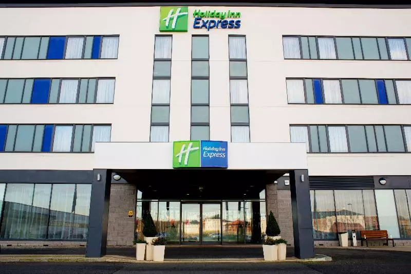 Отель Holiday Inn Express Rotherham North By Ihg