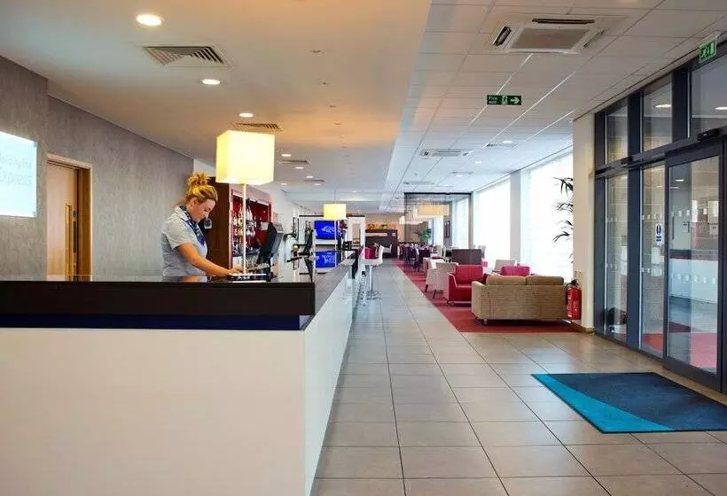 Отель Holiday Inn Express Rotherham North By Ihg