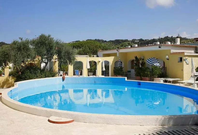 فندق La Scogliera