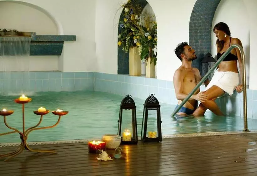 فندق La Scogliera