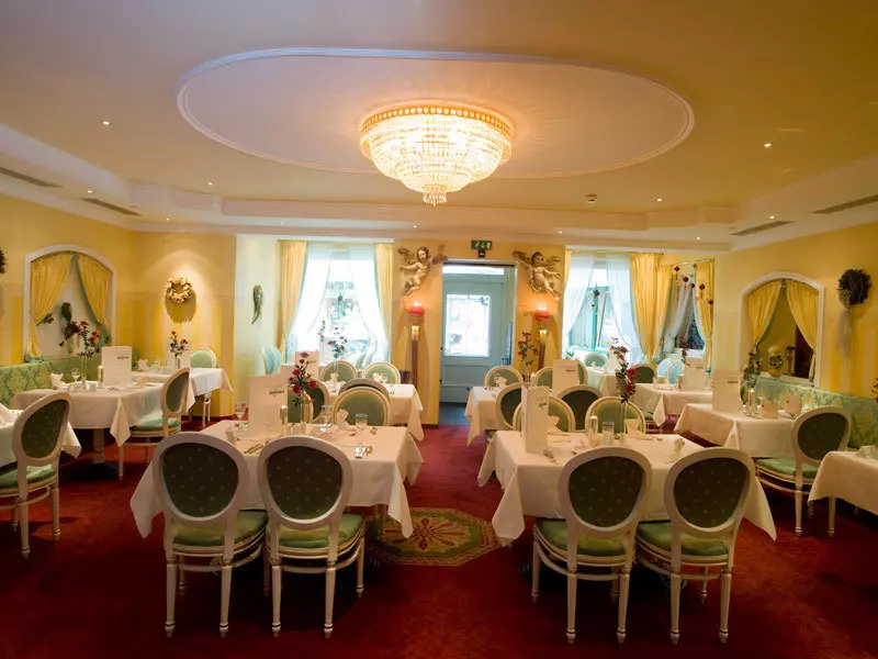 Отель Landgut Zapfenhof