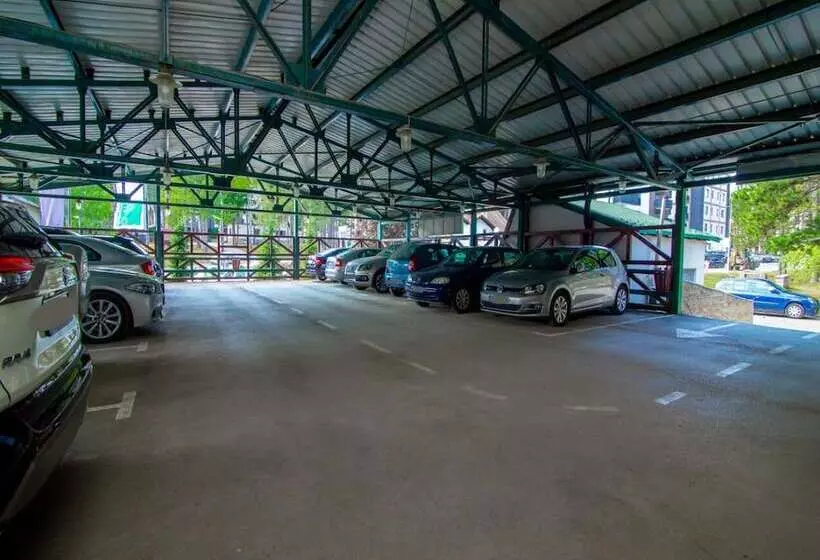 هتل Mona Plaza Zlatibor