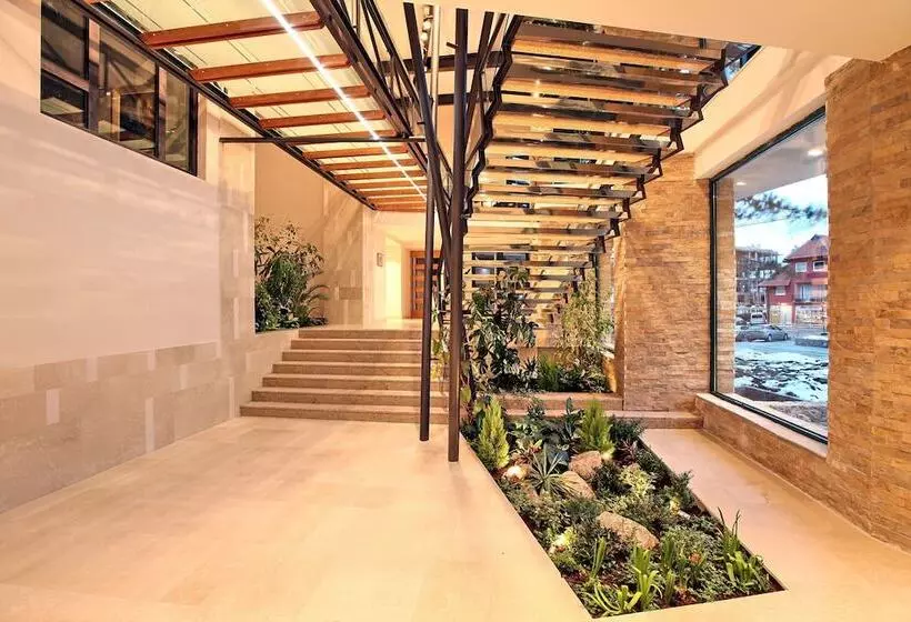 هتل Mona Plaza Zlatibor