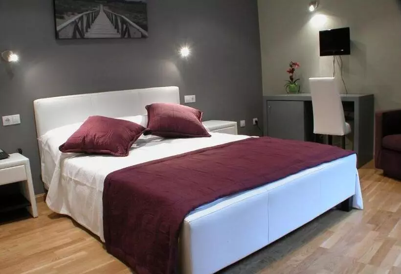 酒店 Portal Del Matarraña