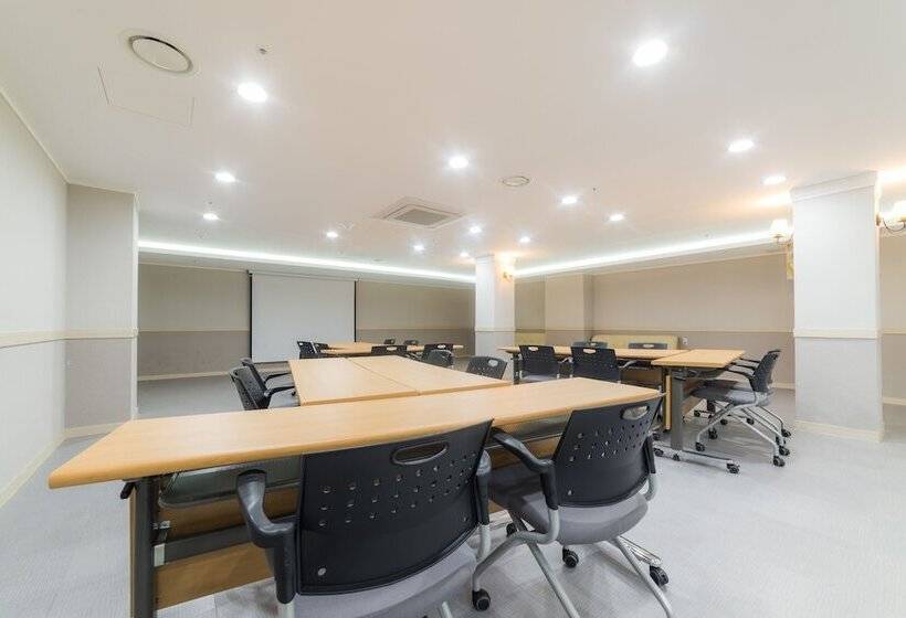 Hotel Reborn Suwon Silkroad