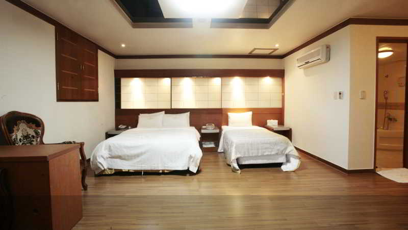 Hotel Reborn Suwon Silkroad