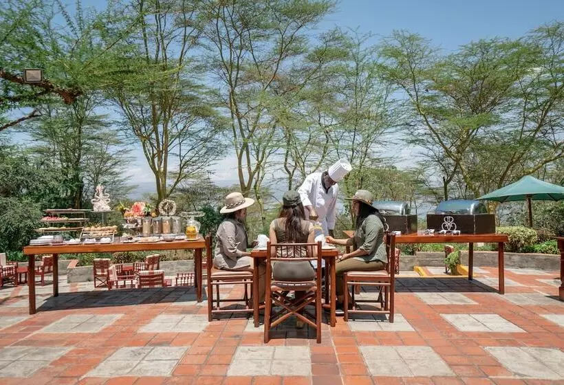 هتل Sarova Lion Hill Game Lodge