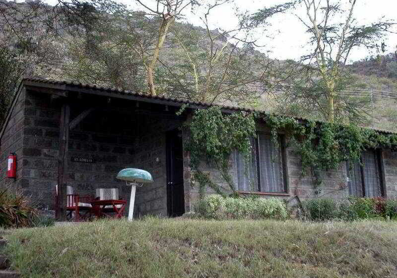 בית מלון כפרי Sarova Lion Hill Game Lodge