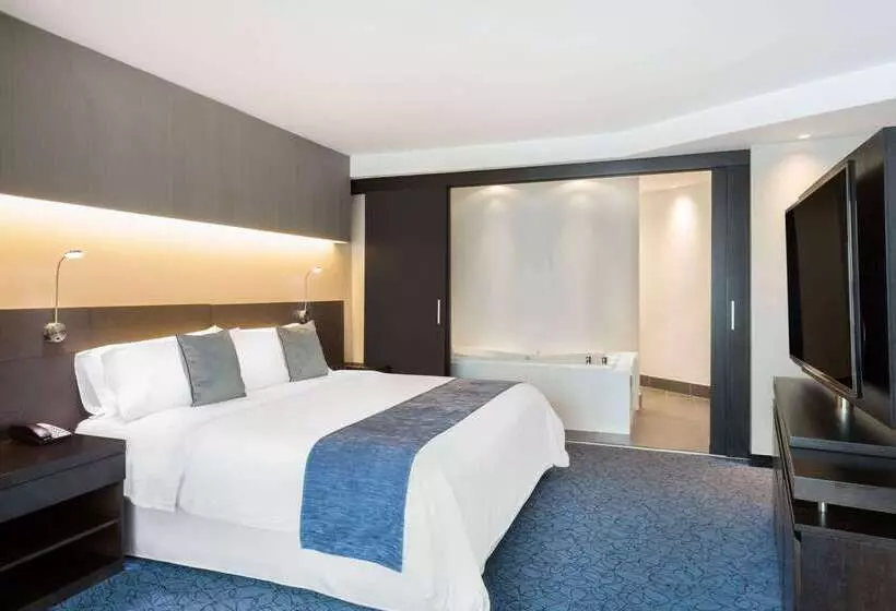 Hotel Wyndham Guayaquil, Puerto Santa Ana