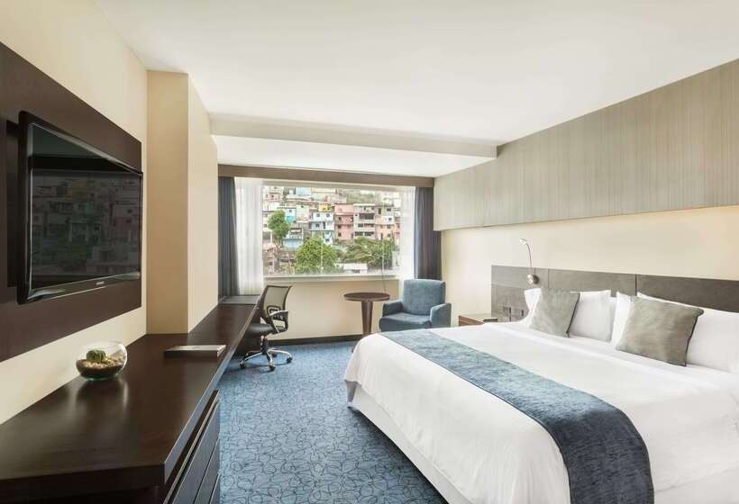 هتل Wyndham Guayaquil, Puerto Santa Ana