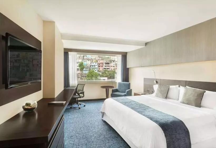 Hotel Wyndham Guayaquil, Puerto Santa Ana