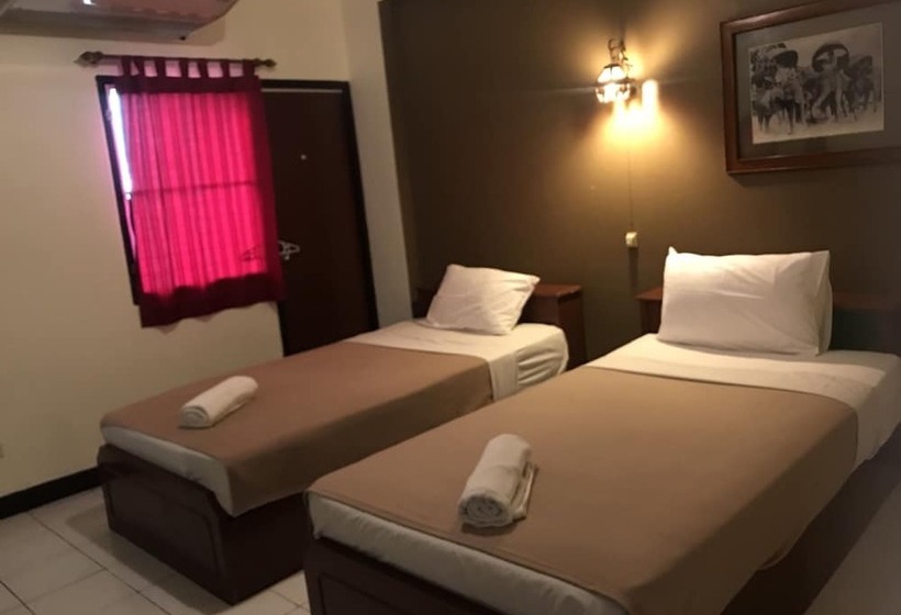 بنسيون Royal Night Bazaar