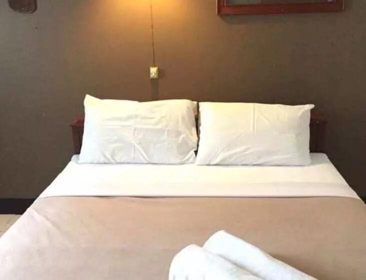 Pensione Royal Night Bazaar