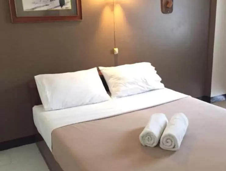 Pensione Royal Night Bazaar