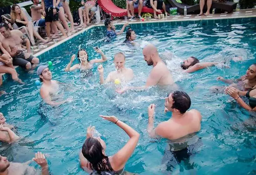 Pensione Royal Night Bazaar