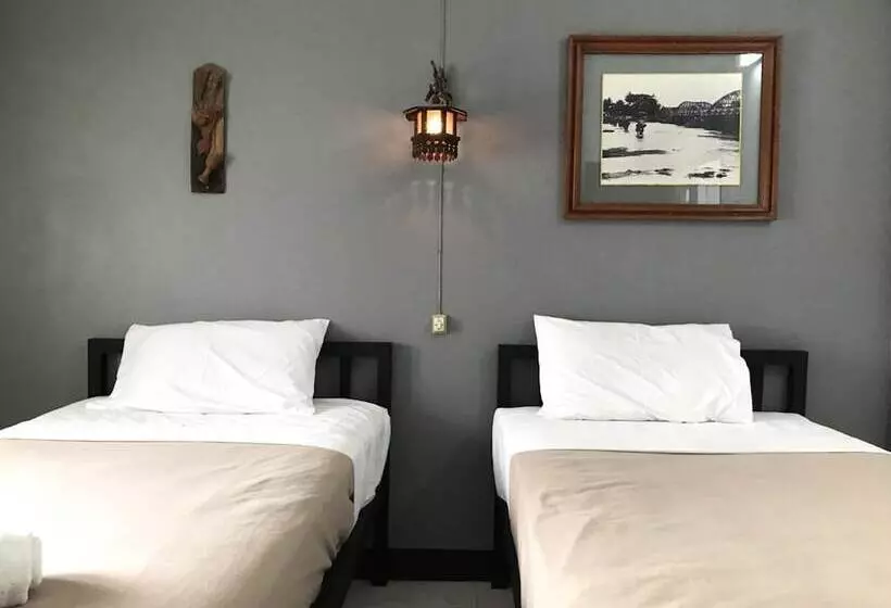 Pensione Royal Night Bazaar