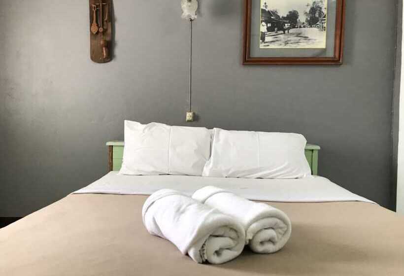 بنسيون Royal Night Bazaar