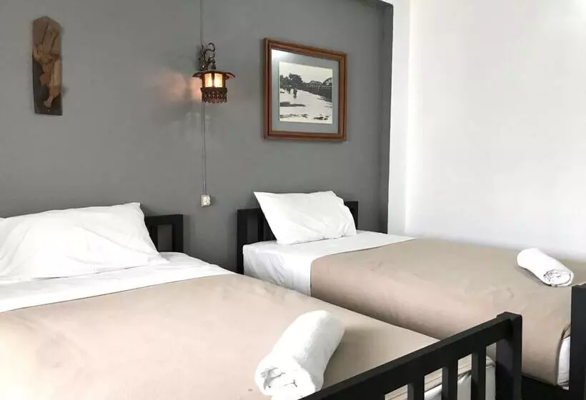 Pensione Royal Night Bazaar