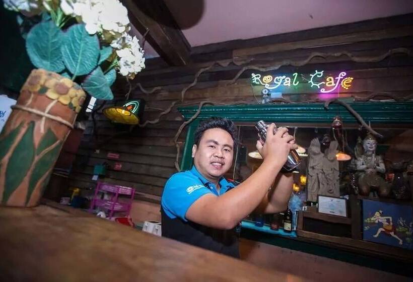 بنسيون Royal Night Bazaar