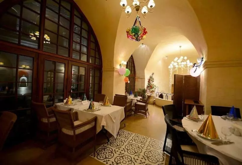 Shmayaa Hotel Special Class