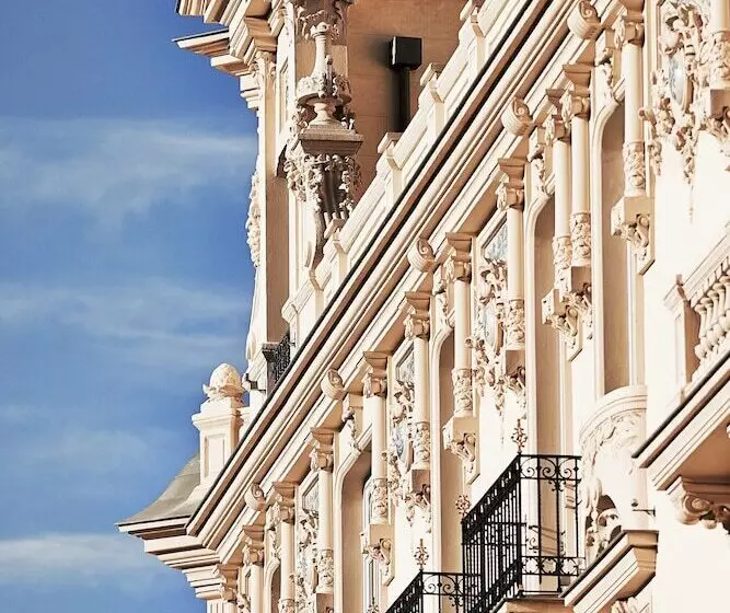 Urso Hotel & Spa, A Small Luxury Hotel Of The World