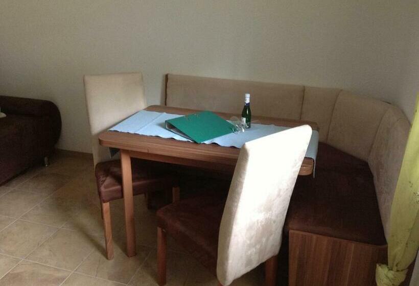 مبيت وإفطار Jausenstation Edelweiß