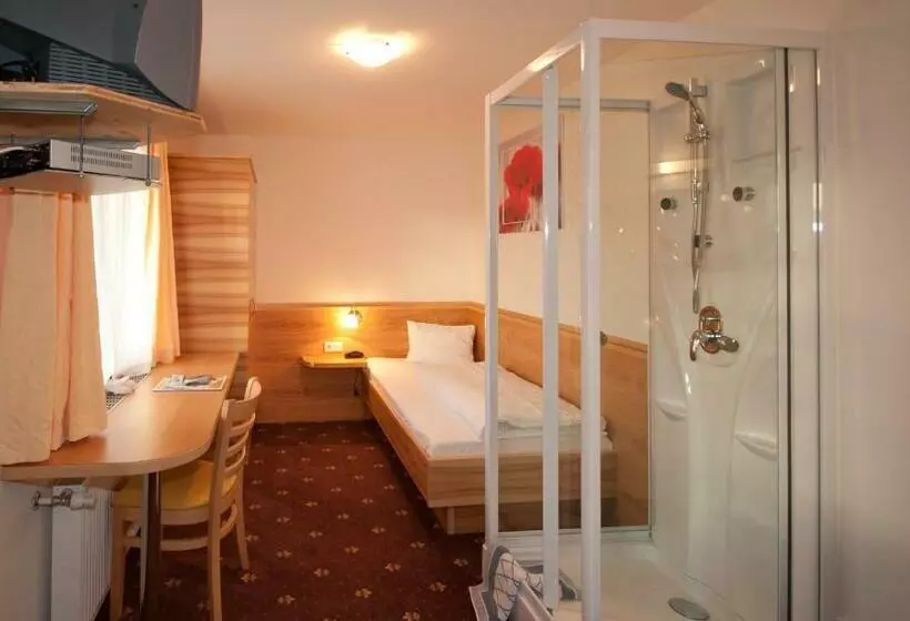 ペンション Bed & Breakfast Plattenhof