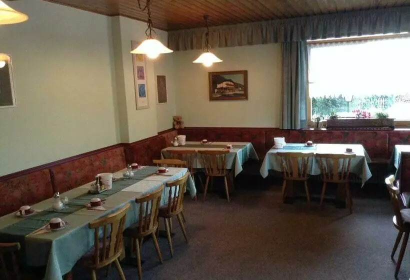 ペンション Bed & Breakfast Plattenhof