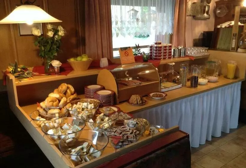 ペンション Bed & Breakfast Plattenhof