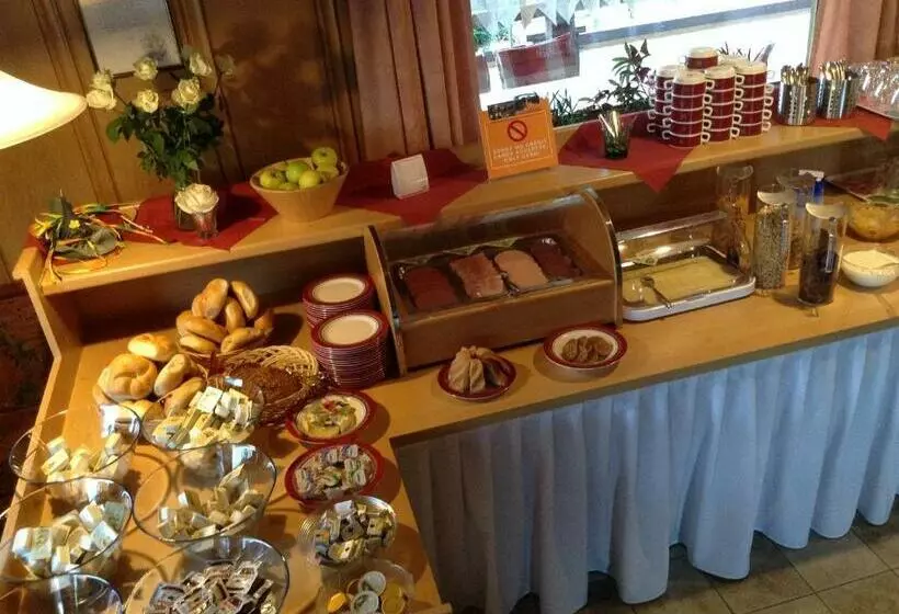 ペンション Bed & Breakfast Plattenhof