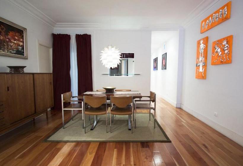 General Pardiñas, 82