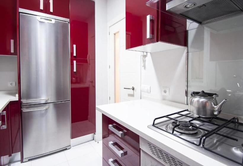 General Pardiñas, 82