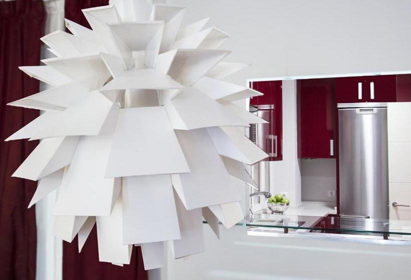 General Pardiñas, 82