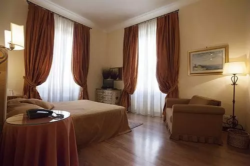تختخواب و صبحانه Bed&Breakfast Relais Al Senato