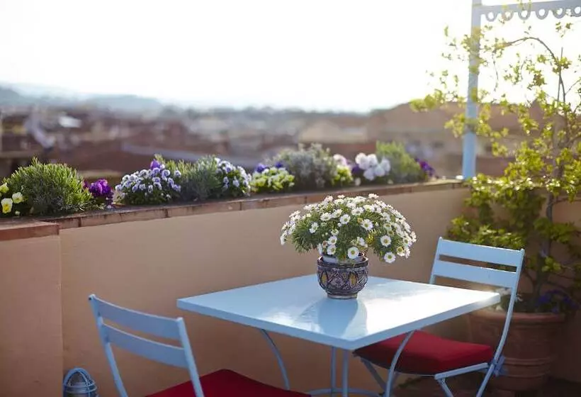 تختخواب و صبحانه Antica Dimora Johlea