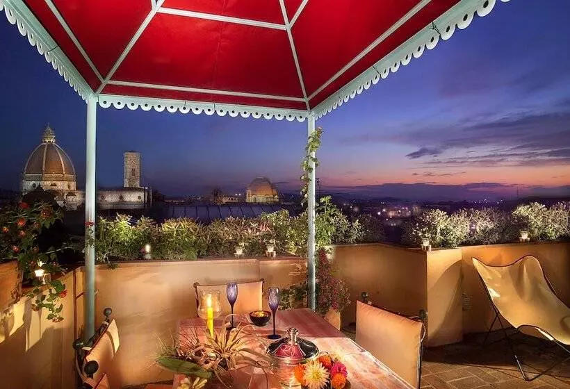 تختخواب و صبحانه Antica Dimora Johlea