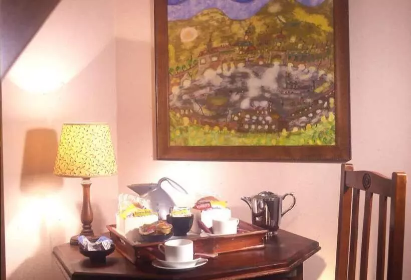 تختخواب و صبحانه Antica Dimora Johlea