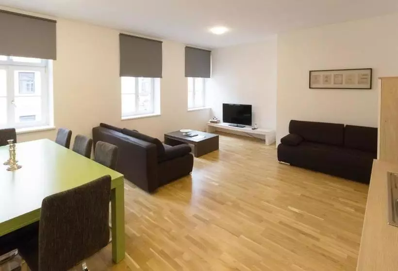 Debo Apartments Schönbrunner Strasse  Contactless Check In