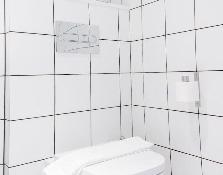 مسافرخانه Bypillow Wander