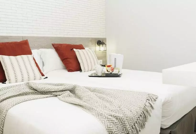 مسافرخانه Bypillow Wander