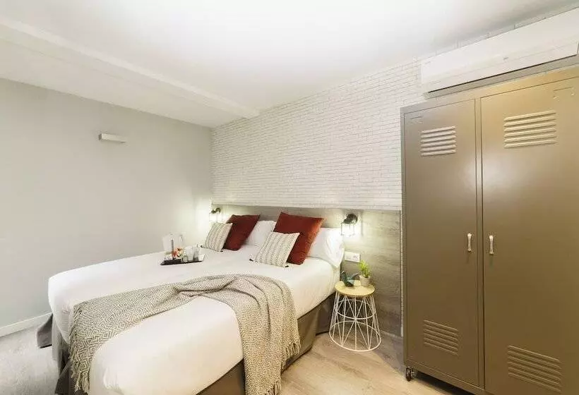 مسافرخانه Bypillow Wander