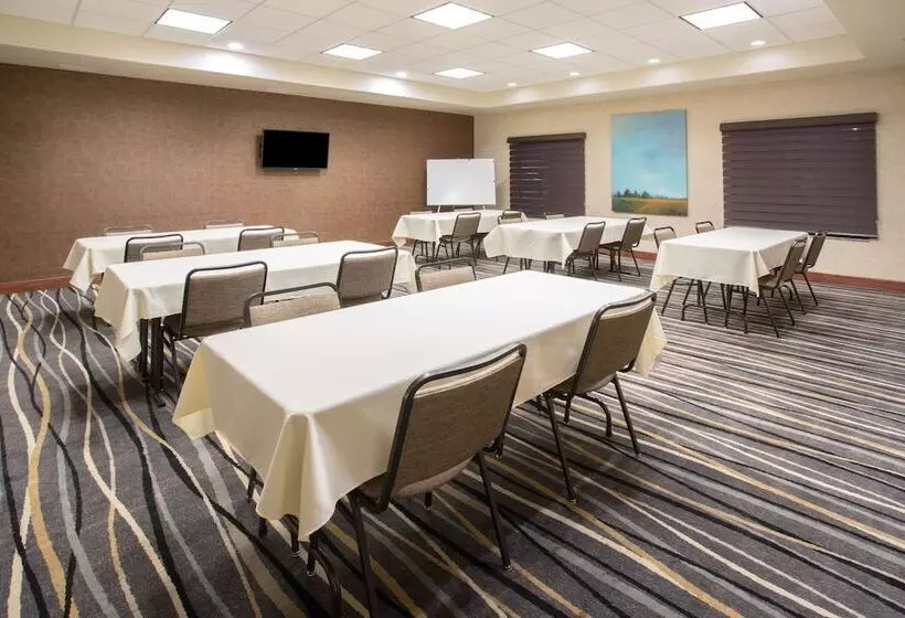 호텔 Holiday Inn Express & Suites Glendive, An Ihg