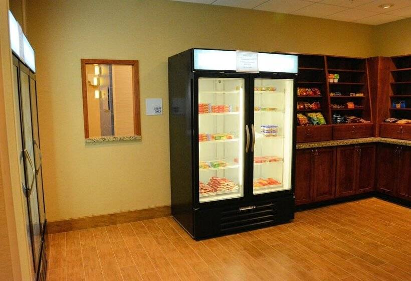 בית מלון כפרי Holiday Inn Express & Suites Glendive, An Ihg