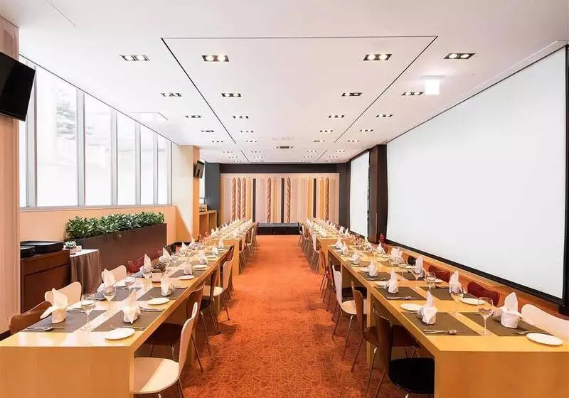 هتل Ibis Ambassador Seoul Insadong Myeongdong