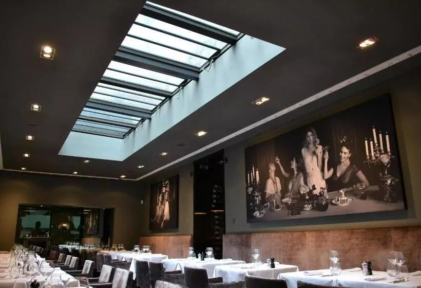 هتل Odette En Ville