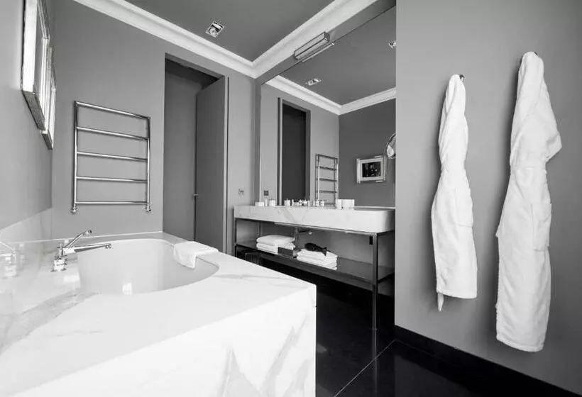 هتل Odette En Ville