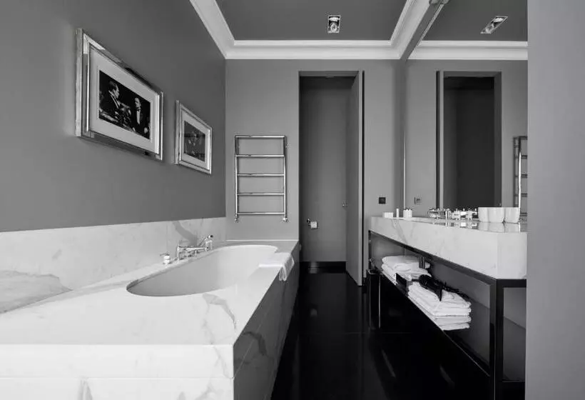 هتل Odette En Ville