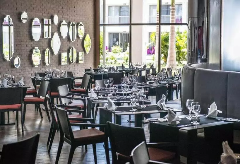 ホテル Platinum Yucatan Princess - Adults Only - All Inclusive