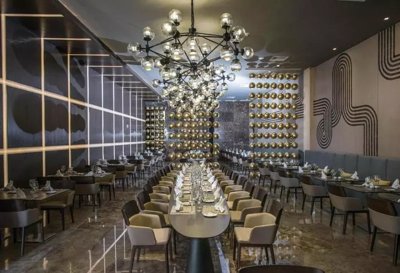 ホテル Platinum Yucatan Princess - Adults Only - All Inclusive